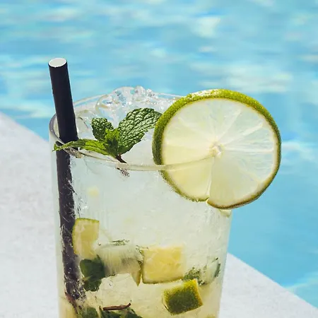 Apartment Guinate Club *